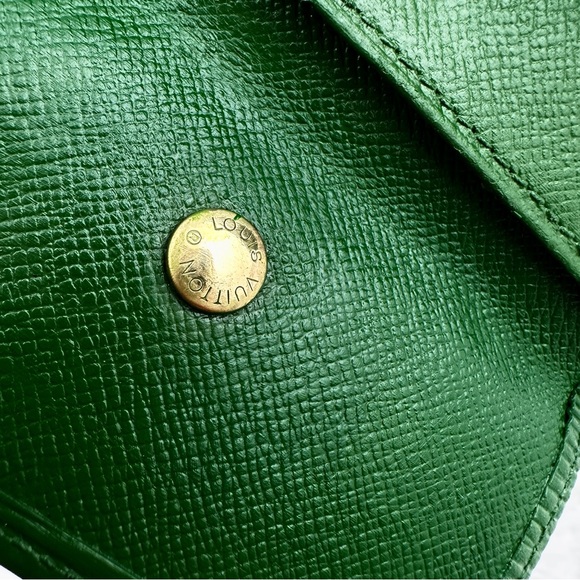 AUTHENTIC Louis Vuitton key holder. Green. - Picture 5 of 15